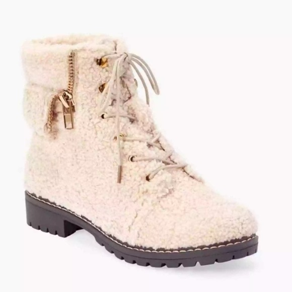 JustFab Illona Booties Size 7 - Picture 2 of 7